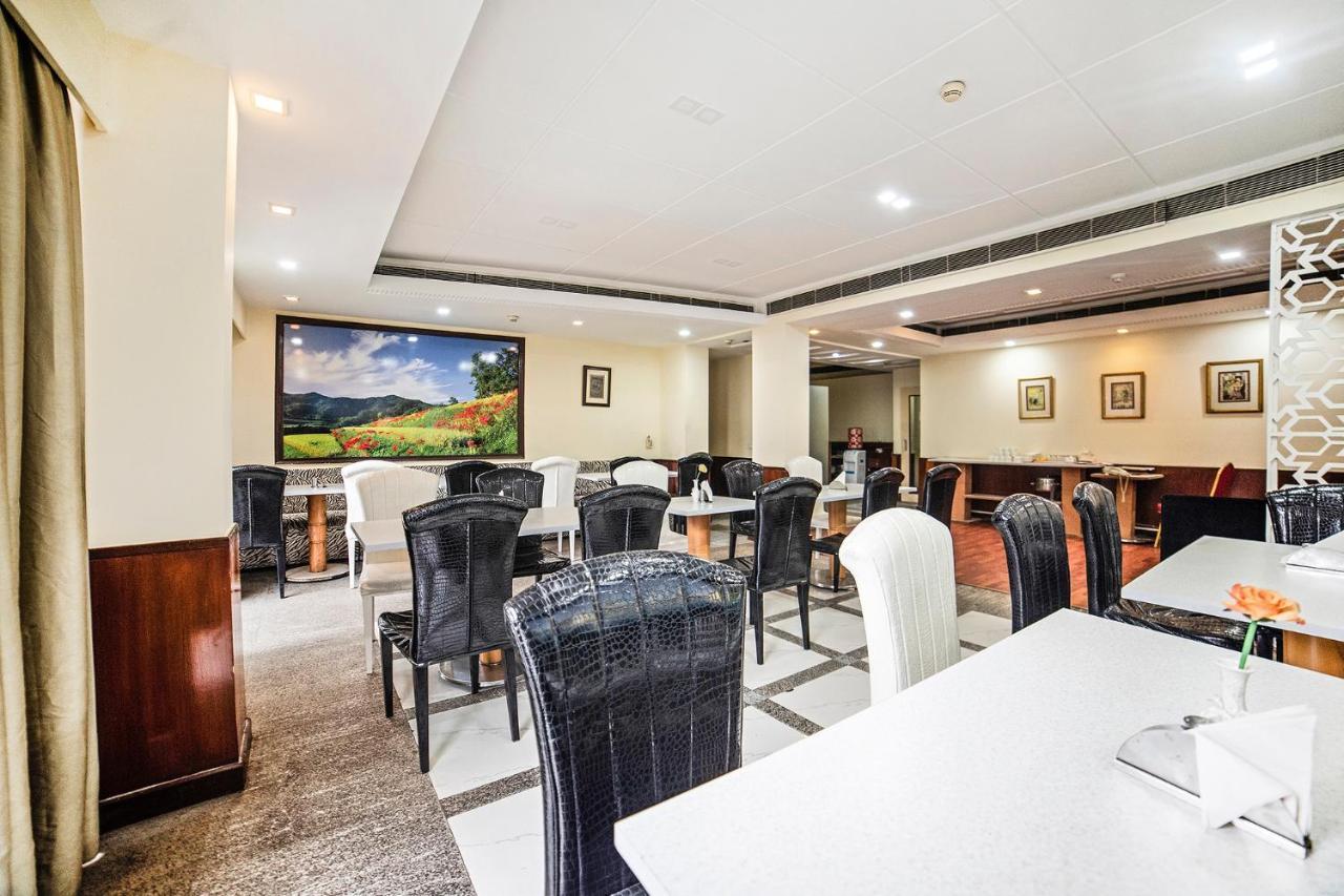 Fabhotel Bmk Grand Нью-Дели Экстерьер фото